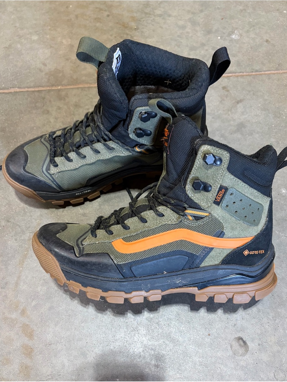 Vans EXO UltraRange Goretex Boots sz 8.5